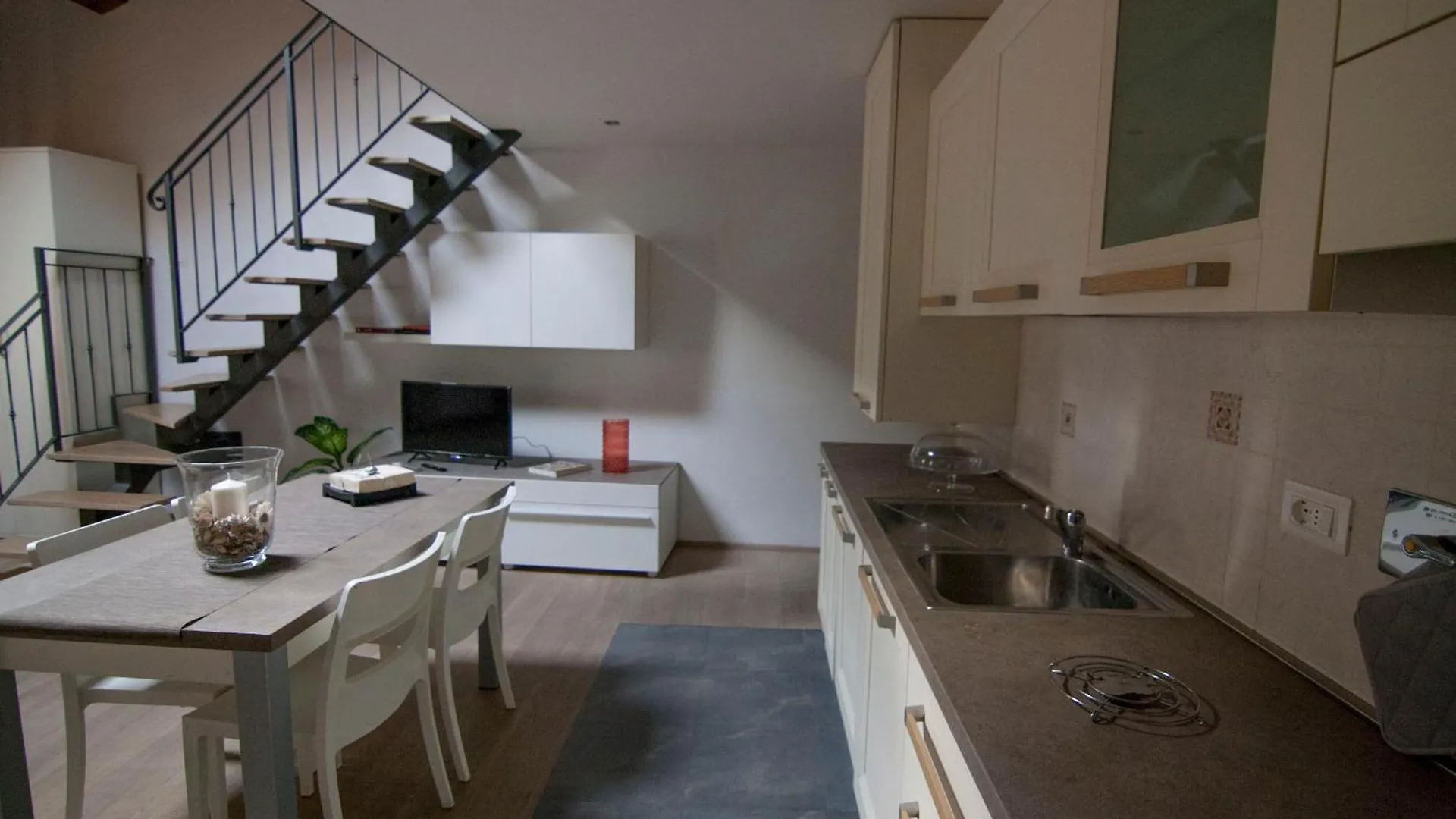 Sweet Home In Santa Croce Florence 0*,